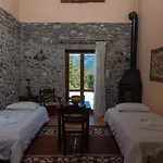 Karyatis Hotel