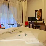 Karyatis Szálloda 3*