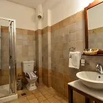 Karyatis 3* Mészi Szinikía Trikálon