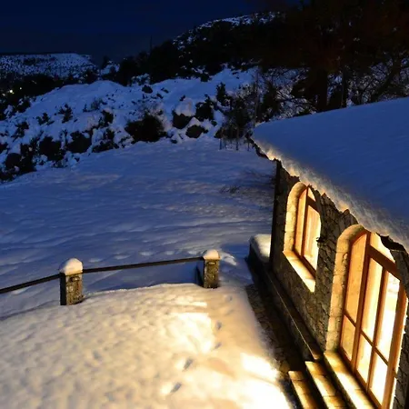 Karyatis Szálloda Mészi Szinikía Trikálon