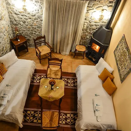 Karyatis Hotel 3*